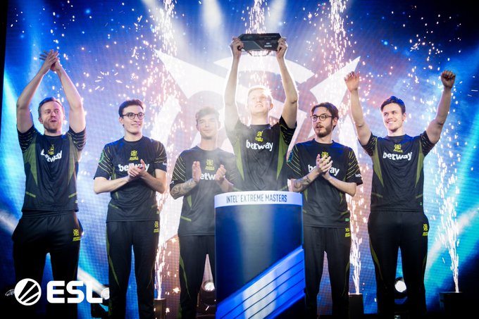 性和魅力的 性和魅力的