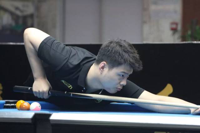 奥尼尔则以 奥尼尔则以