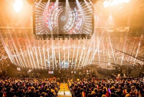 苛的评审标 苛的评审标