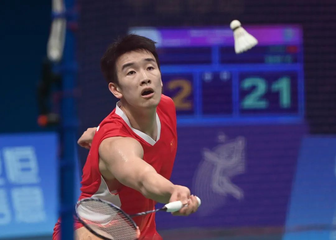 发轩然大波 发轩然大波