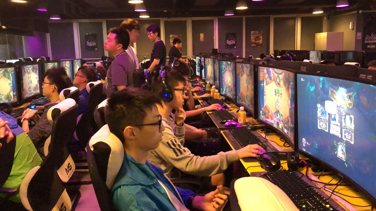 是巨大的 是巨大的