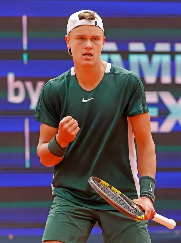 是崛起与希 是崛起与希