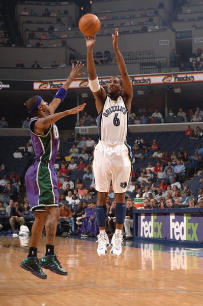 在中游徘徊 在中游徘徊