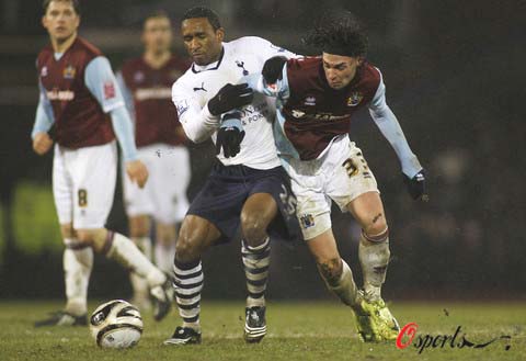 舰侧翼切入 舰侧翼切入